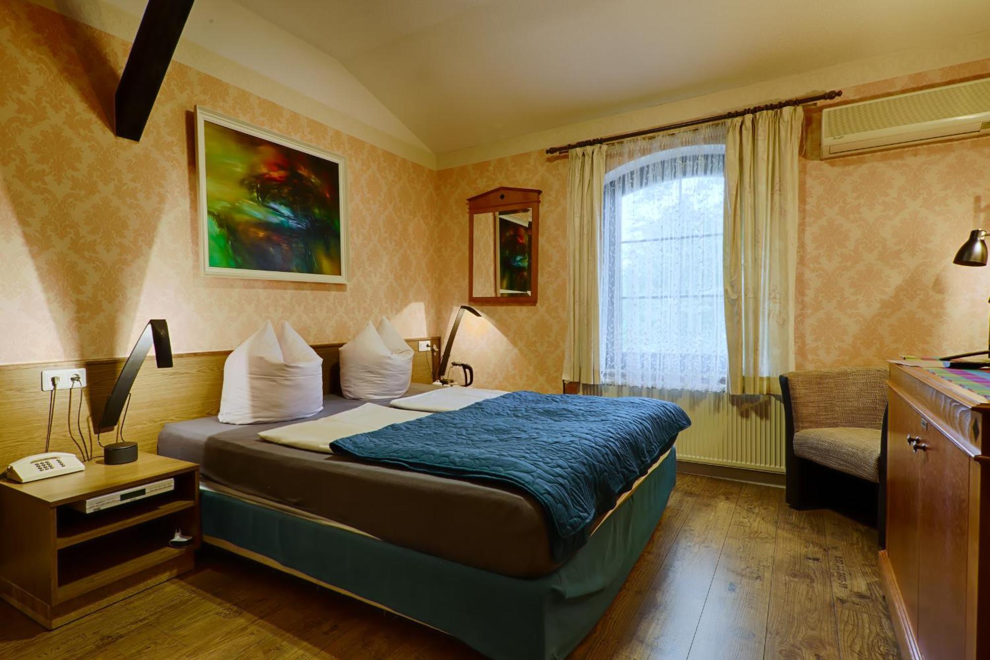 Waldschloesschen Bed & Breakfast Mittenwalde Phòng bức ảnh